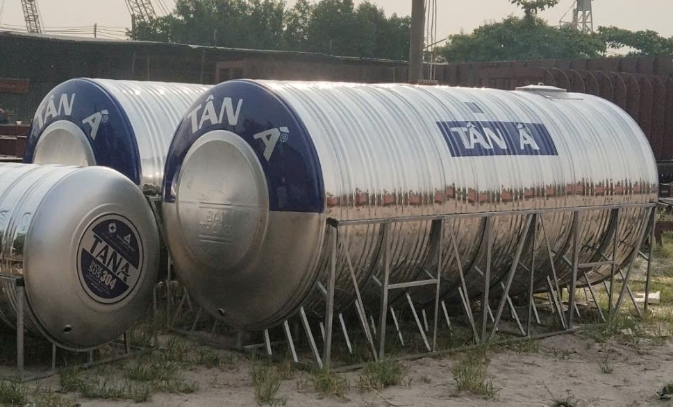 So sánh bồn inox 9000L ngang và đứng